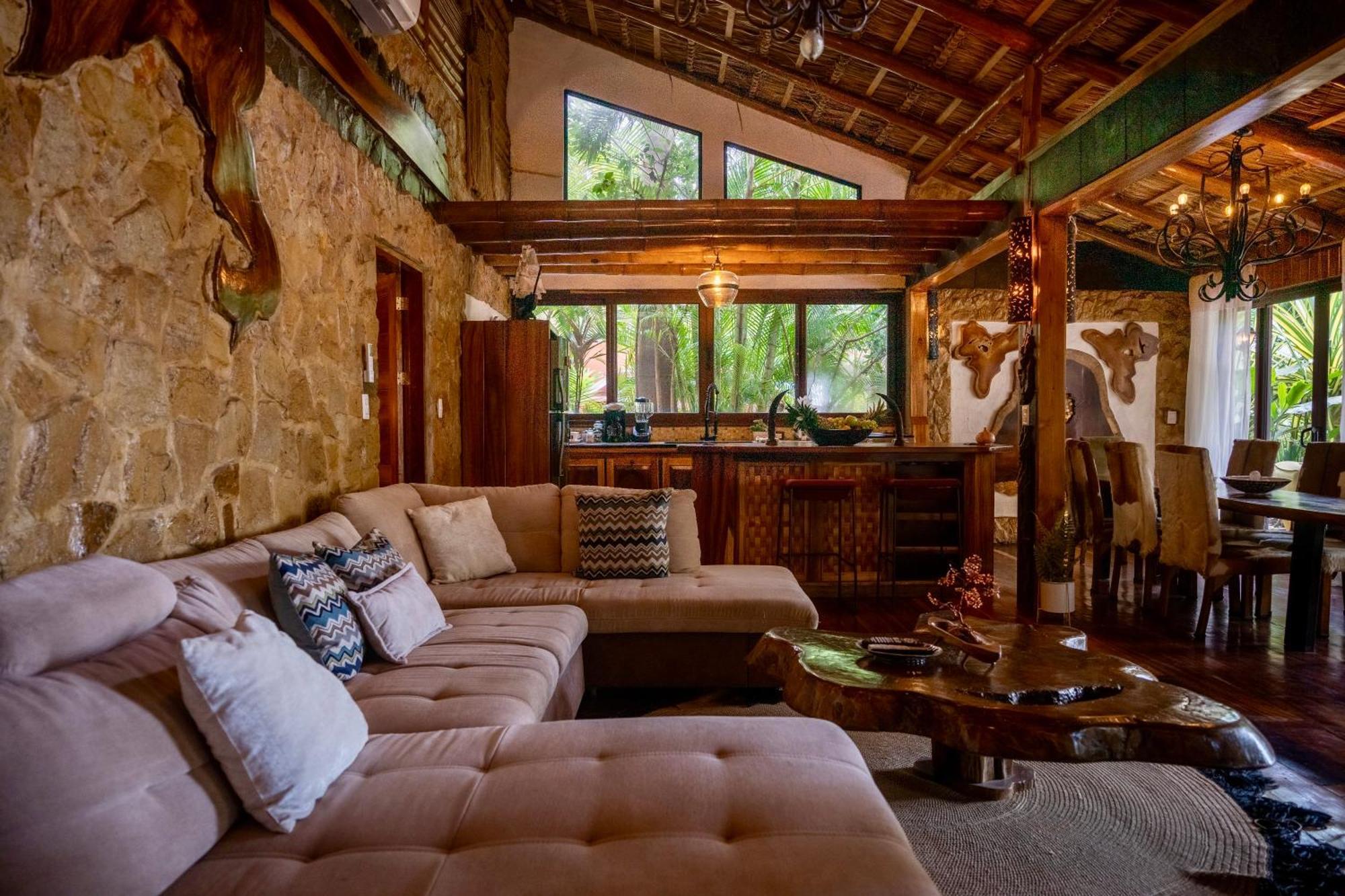 Ocho Artisan Bungalows (Adults Only) Tamarindo Dış mekan fotoğraf
