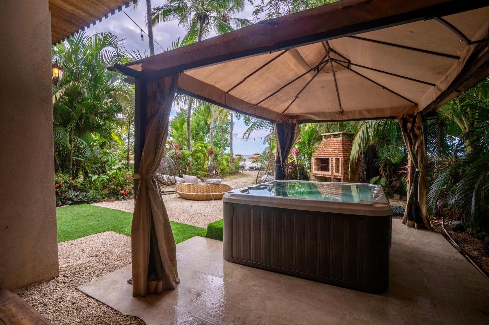 Ocho Artisan Bungalows (Adults Only) Tamarindo Dış mekan fotoğraf