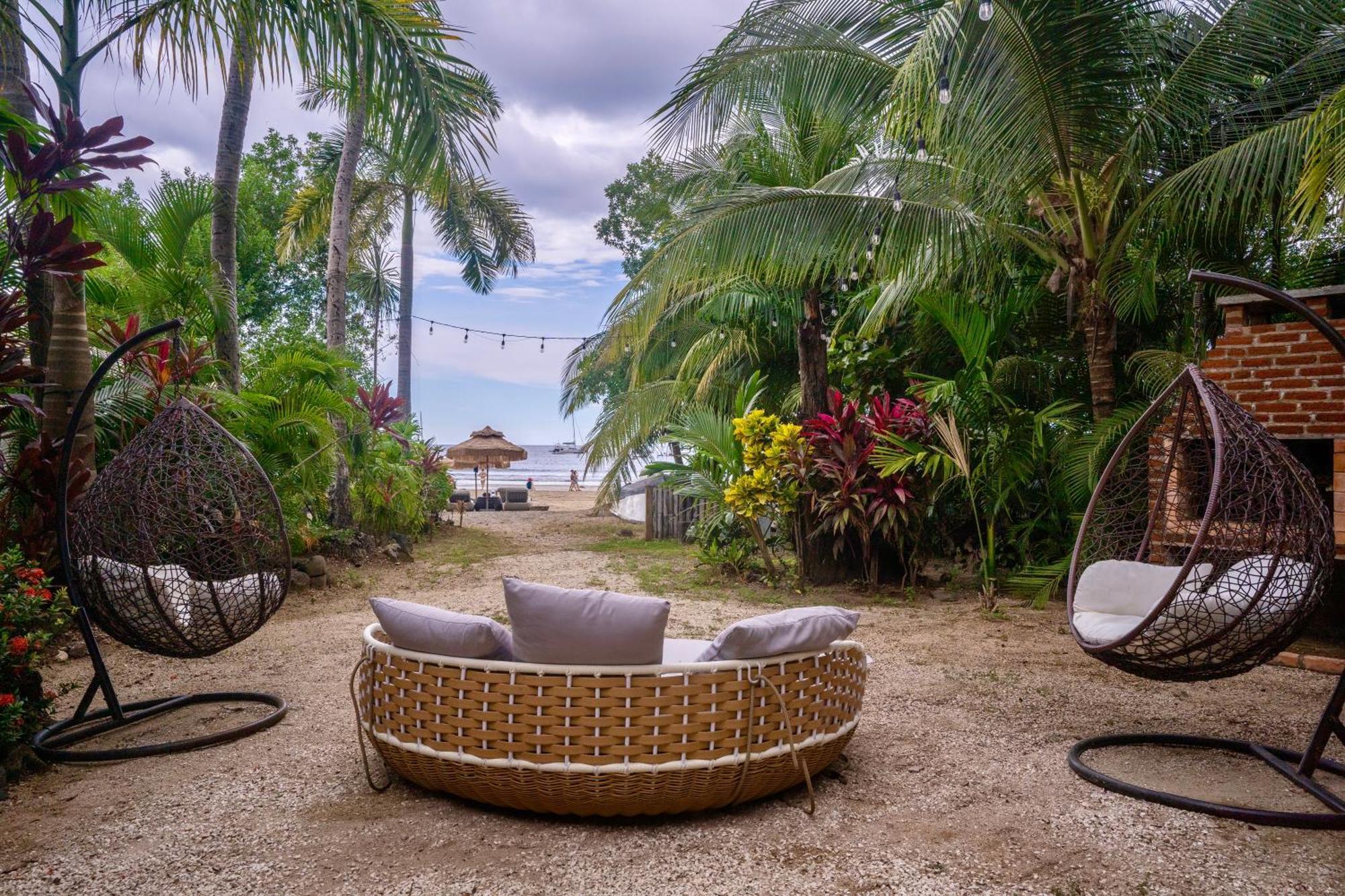 Ocho Artisan Bungalows (Adults Only) Tamarindo Dış mekan fotoğraf