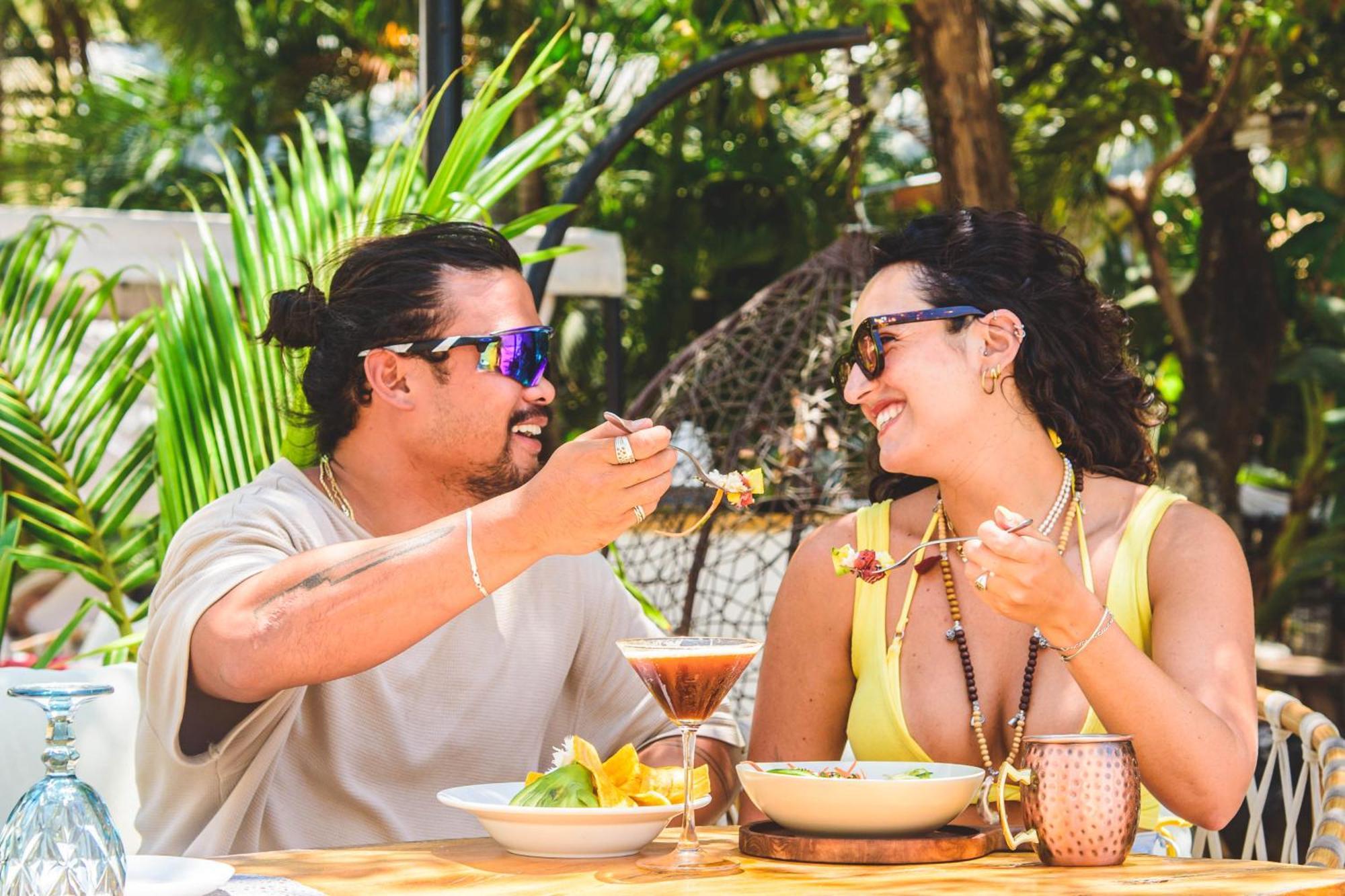 Ocho Artisan Bungalows (Adults Only) Tamarindo Dış mekan fotoğraf