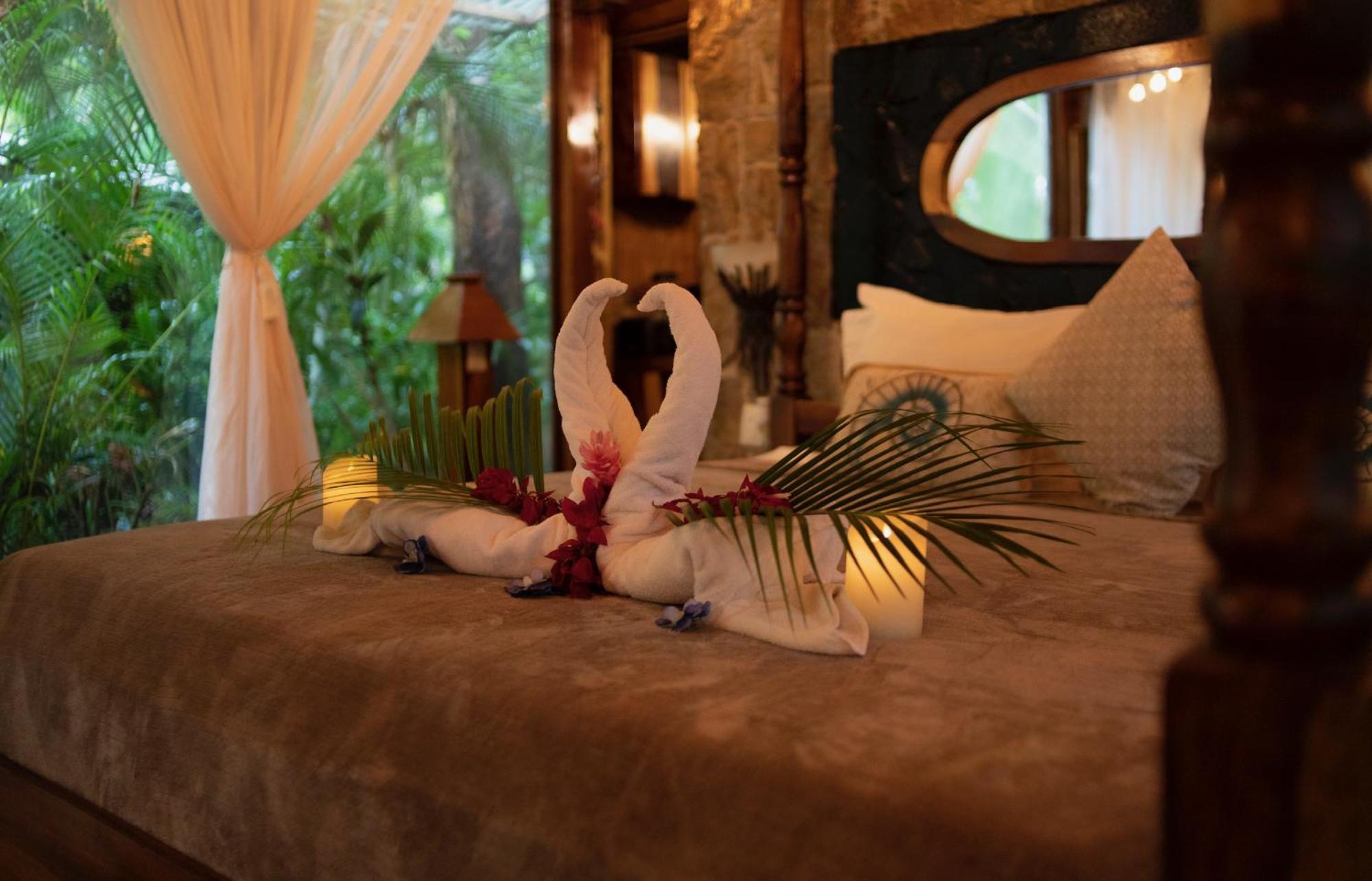 Ocho Artisan Bungalows (Adults Only) Tamarindo Dış mekan fotoğraf