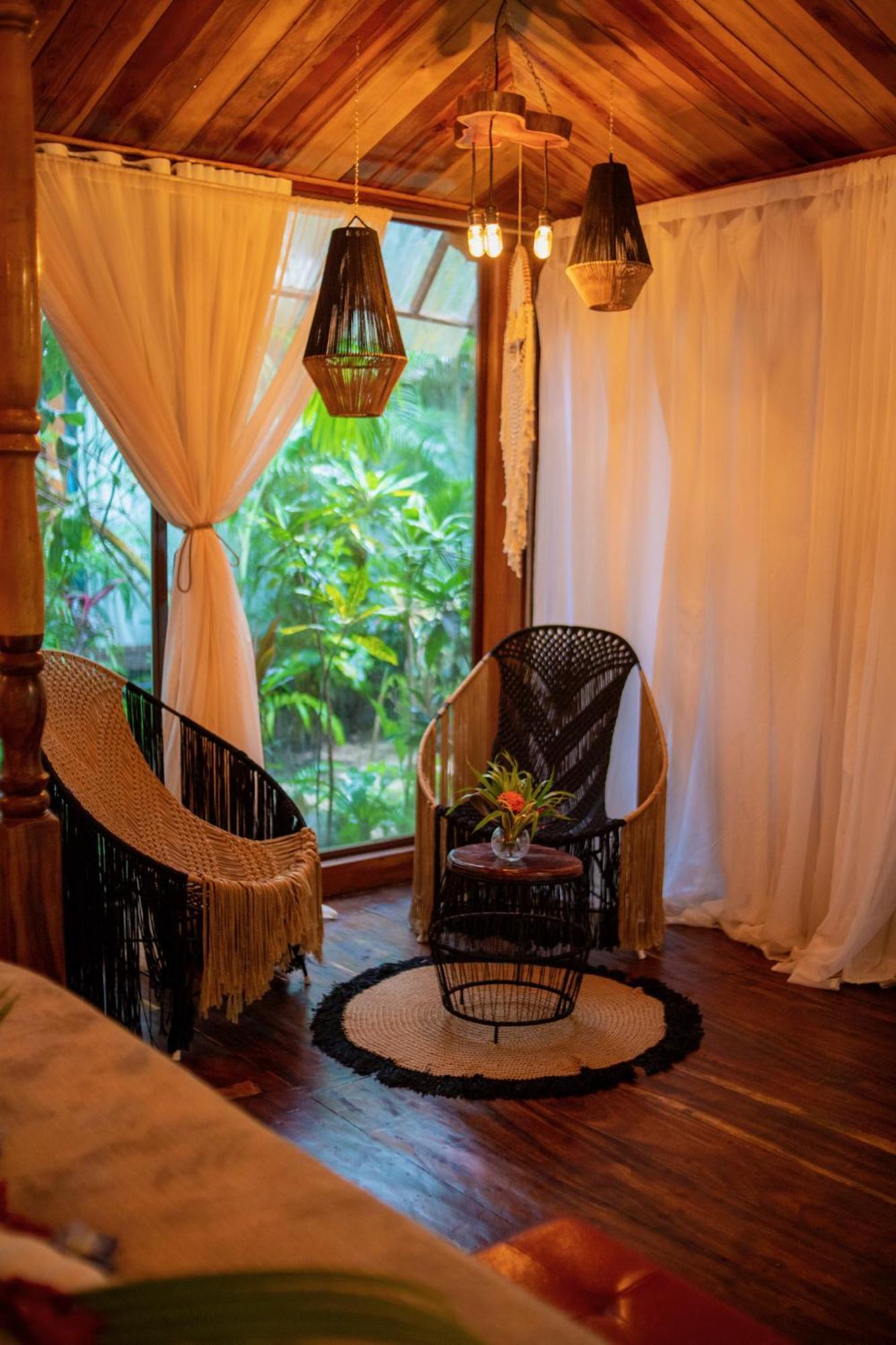 Ocho Artisan Bungalows (Adults Only) Tamarindo Dış mekan fotoğraf